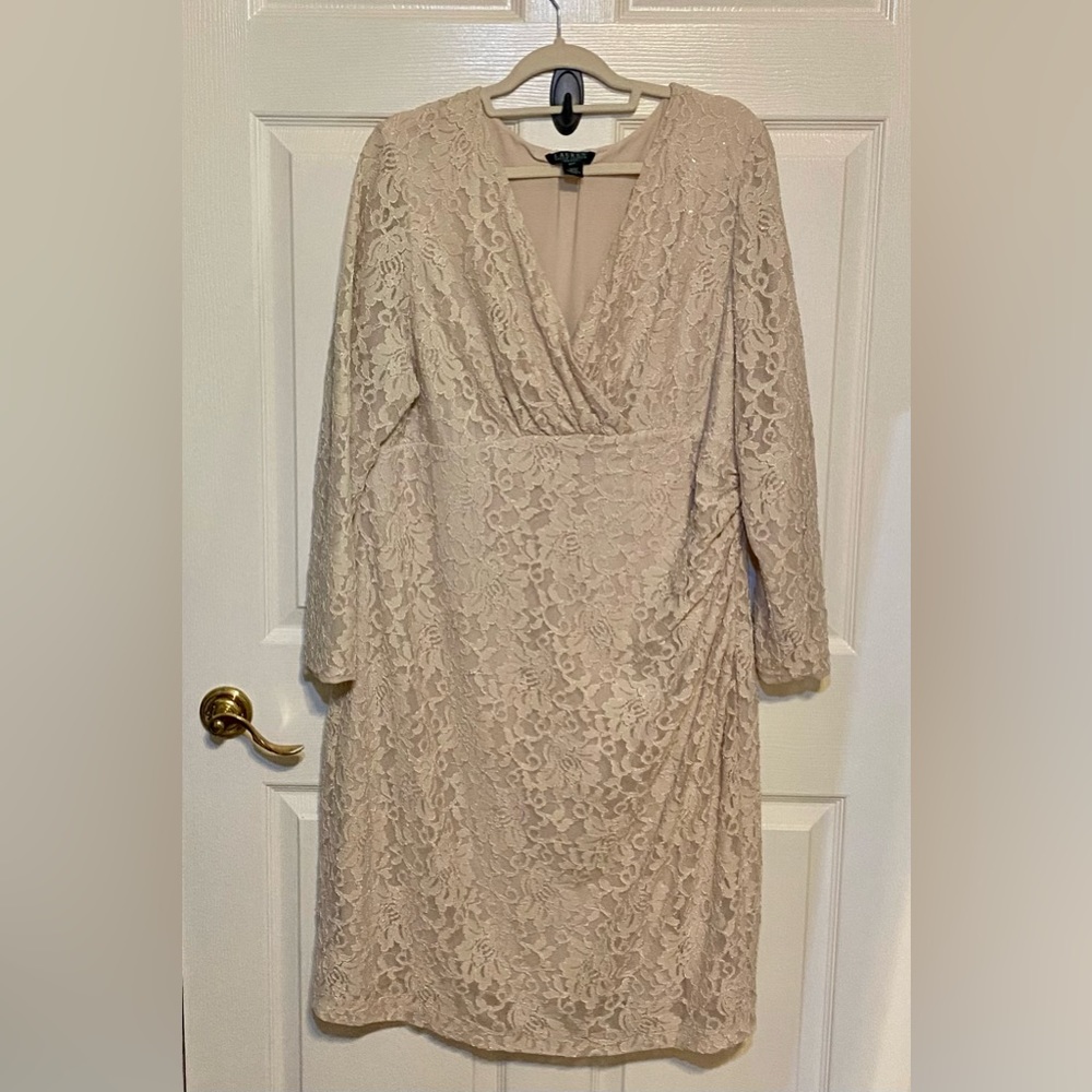 Lauren by Ralph Lauren long sleeve v-neck twist front lace dress size 20W